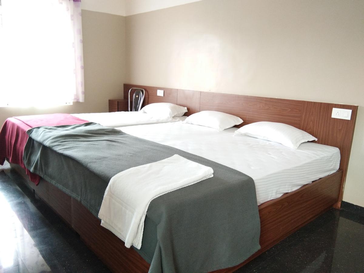 Rainbow Comforts Hotel Chikmagalūr Kültér fotó